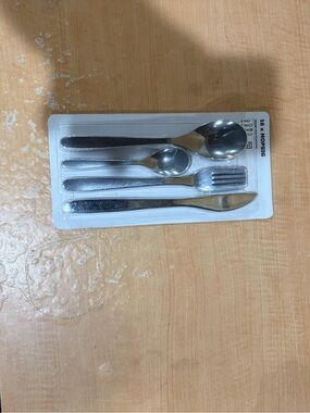 Stainless Steel Flatware Set - Silver Multipiece Dining Cutlery